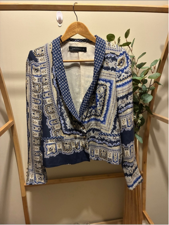 Zara Jackets & Blazers - Zara Silk Blue and Cream Printed Shawl Collar Blazer